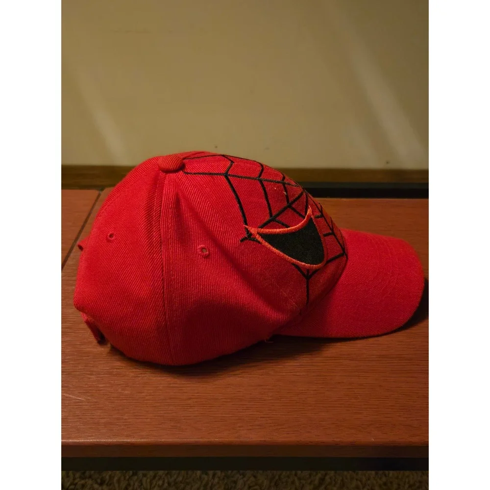 Marvel Spiderman Red Baseball Cap Hat Embroidered Web Glitter Eyes Adjustable‎
